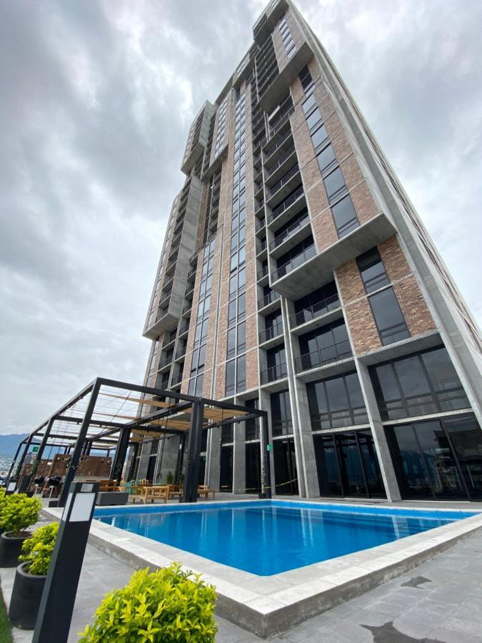 Lux 2 Bedroom Apartment, Swimming Pool, Gym And Free Parking Spot In Macro Plaza Area Apartamento Monterrey