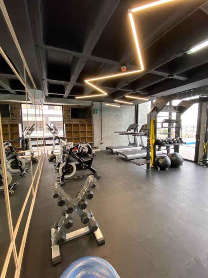 Lux 2 Bedroom Apartment, Swimming Pool, Gym And Free Parking Spot In Macro Plaza Area