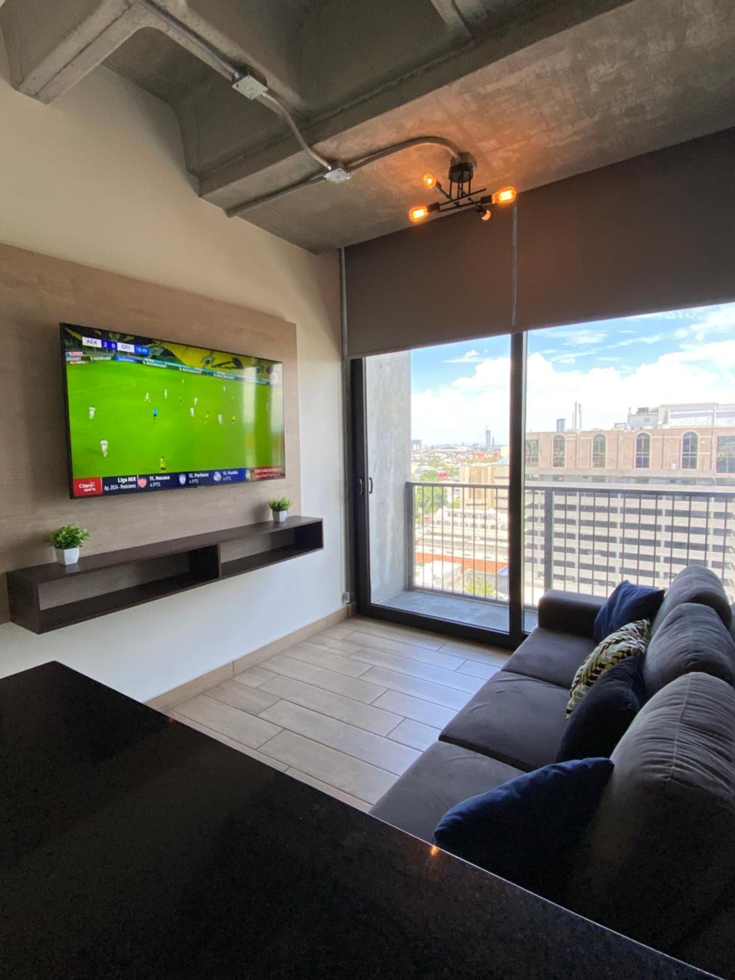 Apartamento Lux 2 Bedroom Apartment, Swimming Pool, Gym And Free Parking Spot In Macro Plaza Area
